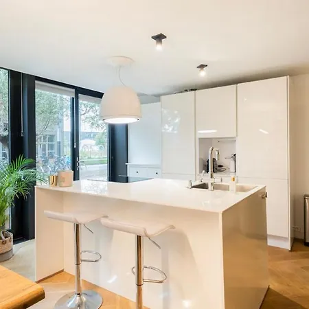 Luxurious Studio Only 15 Minutes From Center * Amsterdam